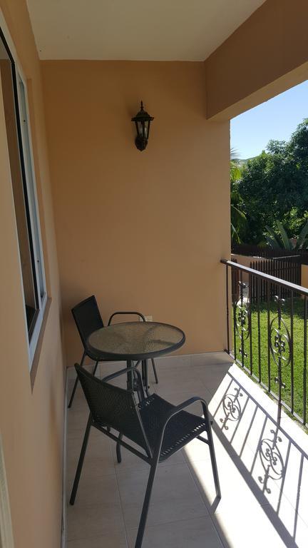 Apt 12, Executive Suites Ja - Palms Enfield Eksteriør billede