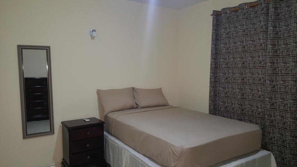 Apt 12, Executive Suites Ja - Palms Enfield Eksteriør billede