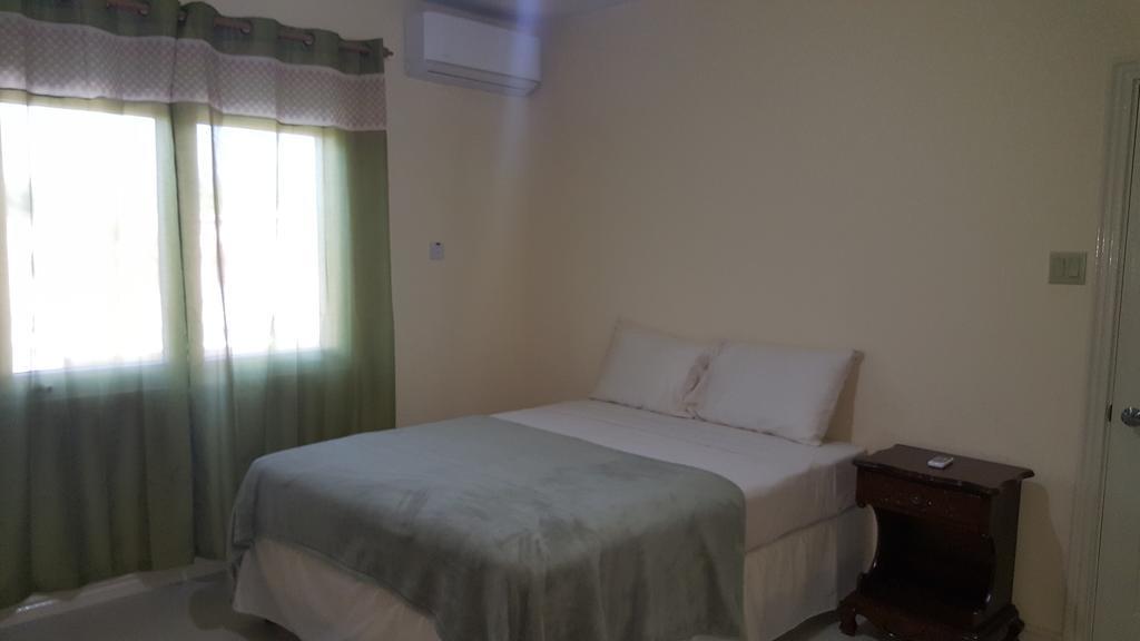 Apt 12, Executive Suites Ja - Palms Enfield Eksteriør billede